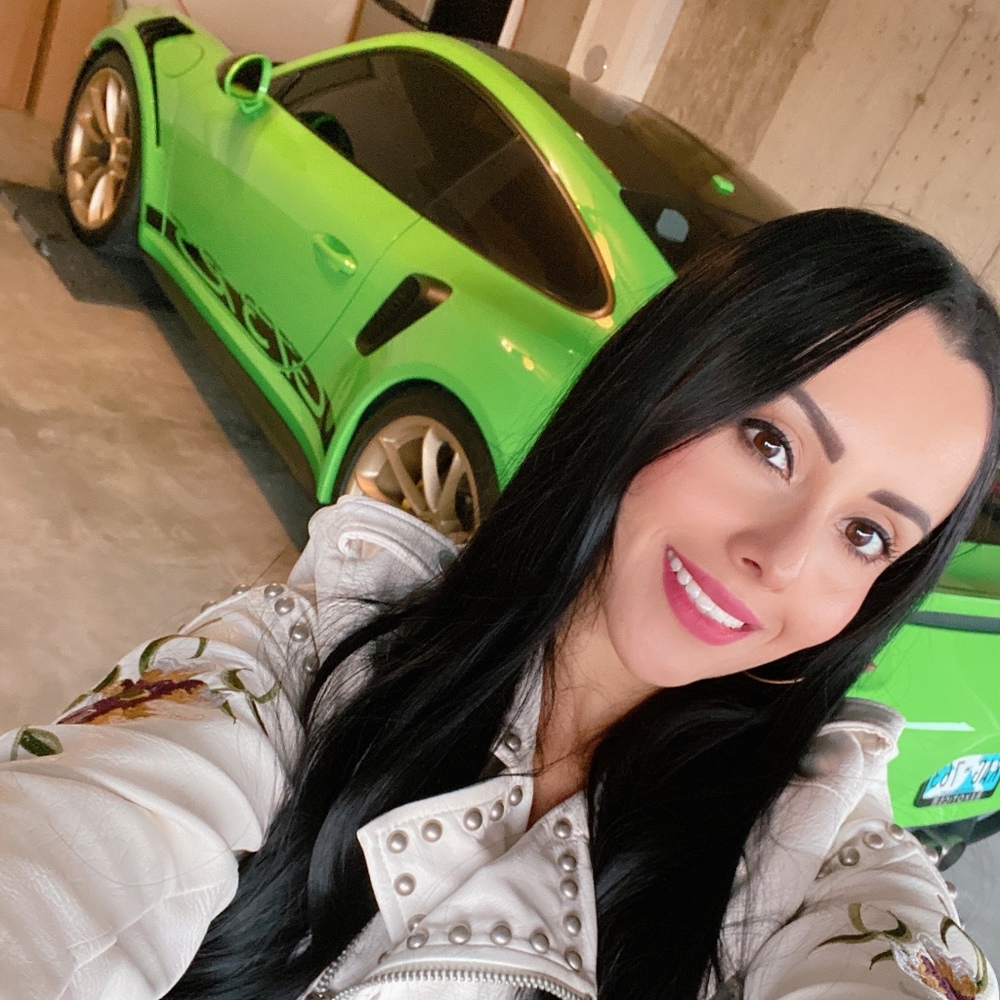 Meet your Posher, Briseyda